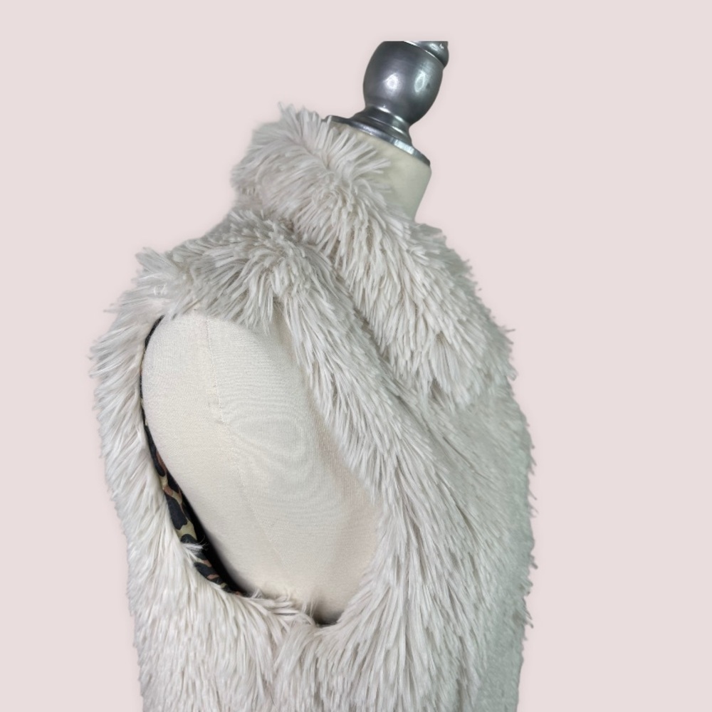 Fun Furry Betsey Johnson Satiny Animal Print Lined Vest M - Picture 3 of 8